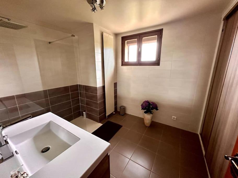 Saint-Étienne-de-Vicq Maison De Campagne Proche Vichy מראה חיצוני תמונה