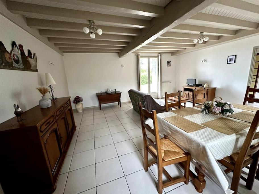 Saint-Étienne-de-Vicq Maison De Campagne Proche Vichy מראה חיצוני תמונה